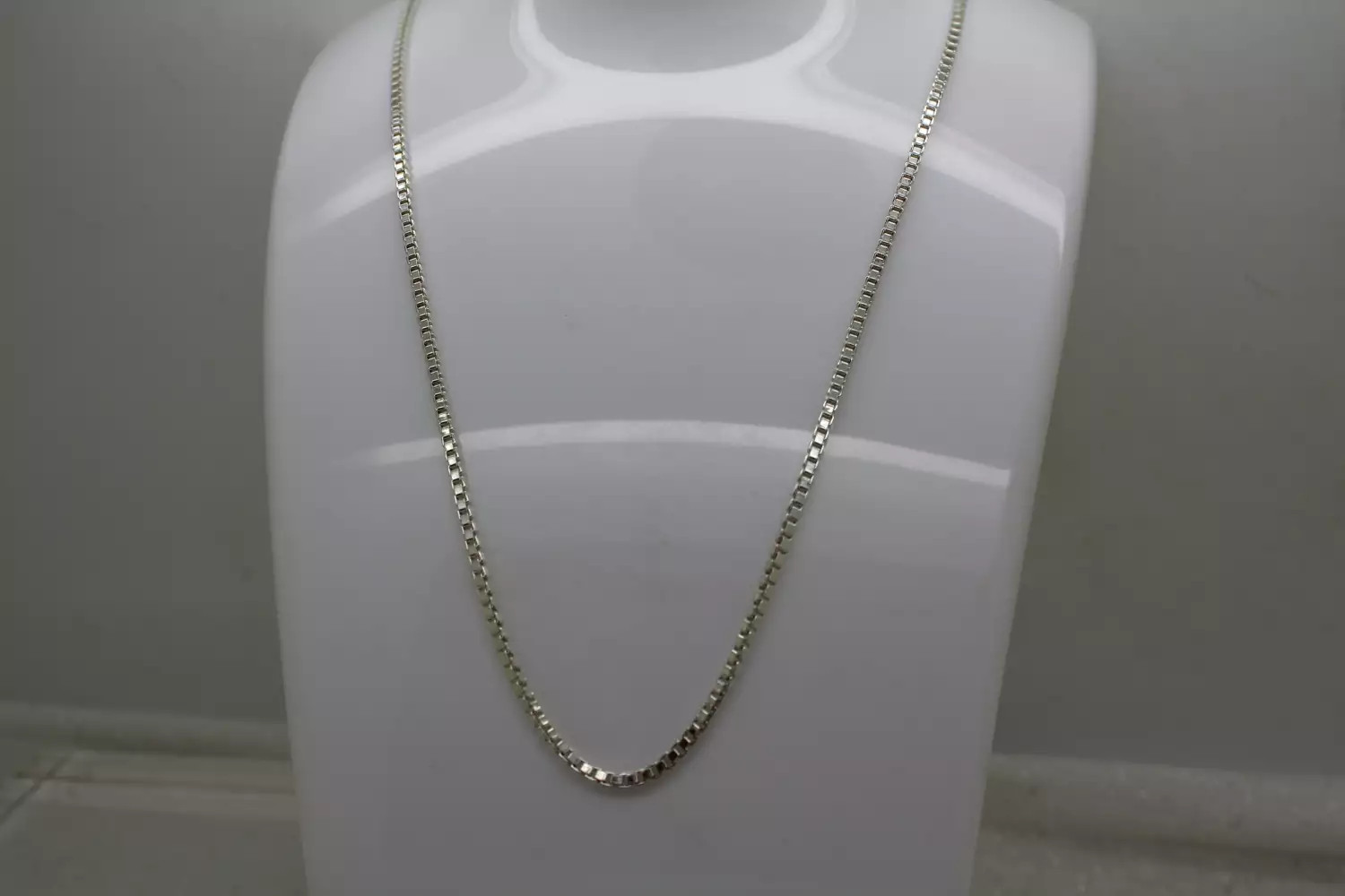 ITALY .925 Sterling Silver 2mm BOX LINK CHAIN necklace 23″ 11g