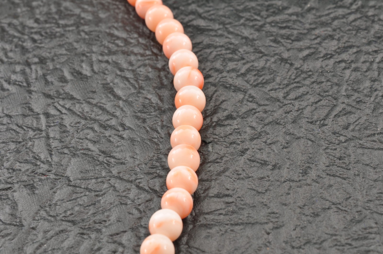 925 silver Angel skin coral Necklace ear clip set (17.3in 135ct) Certificate.