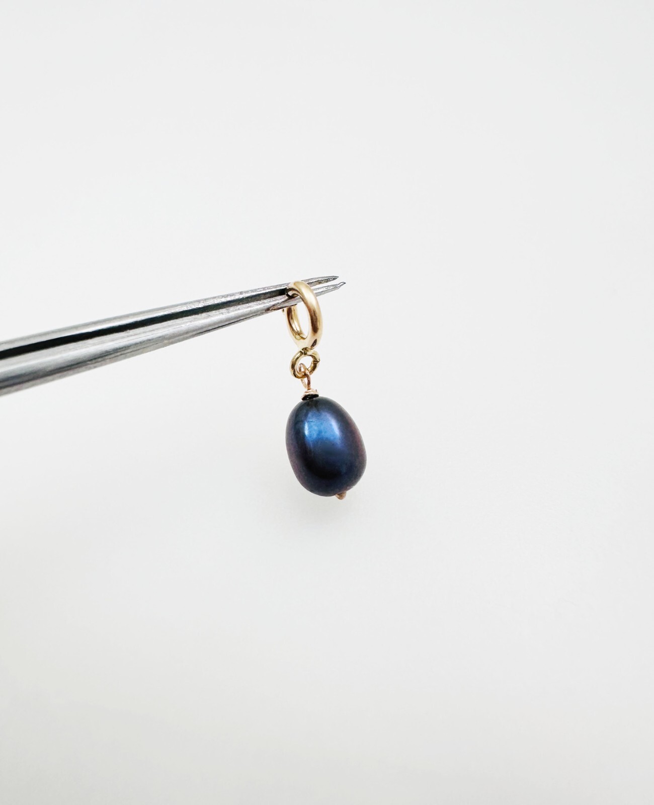 14K Solid Yellow Gold Dangle 6mm Mini Peacock Pearl Charm Pendant w/Spring Clasp