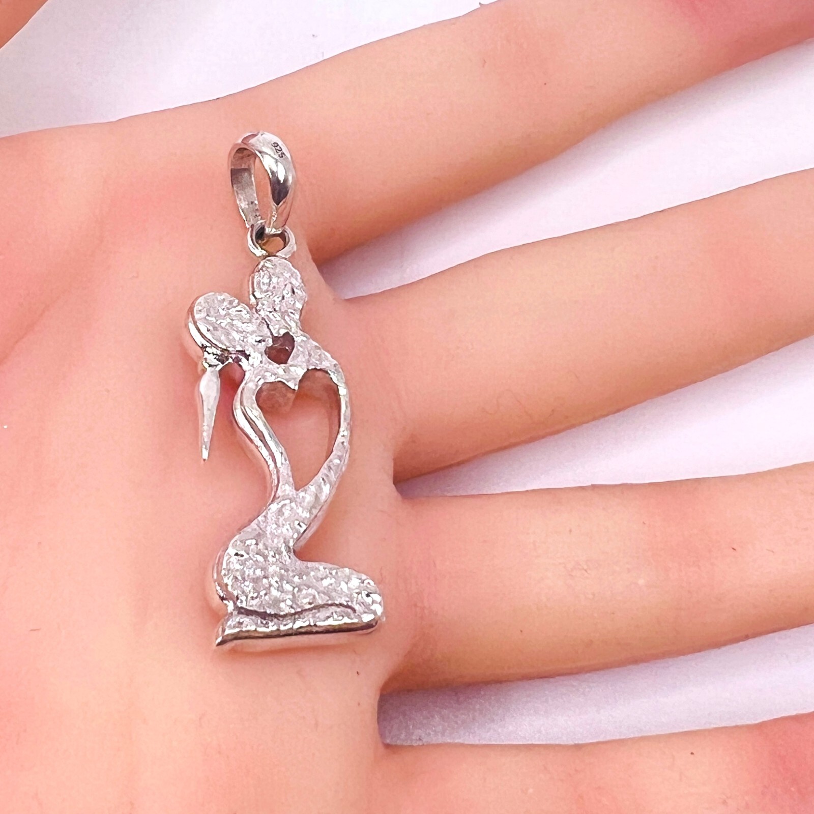 Sterling 925 Silver Kissing Couple Pendant Kiss Heart Boy Girl Love Textured