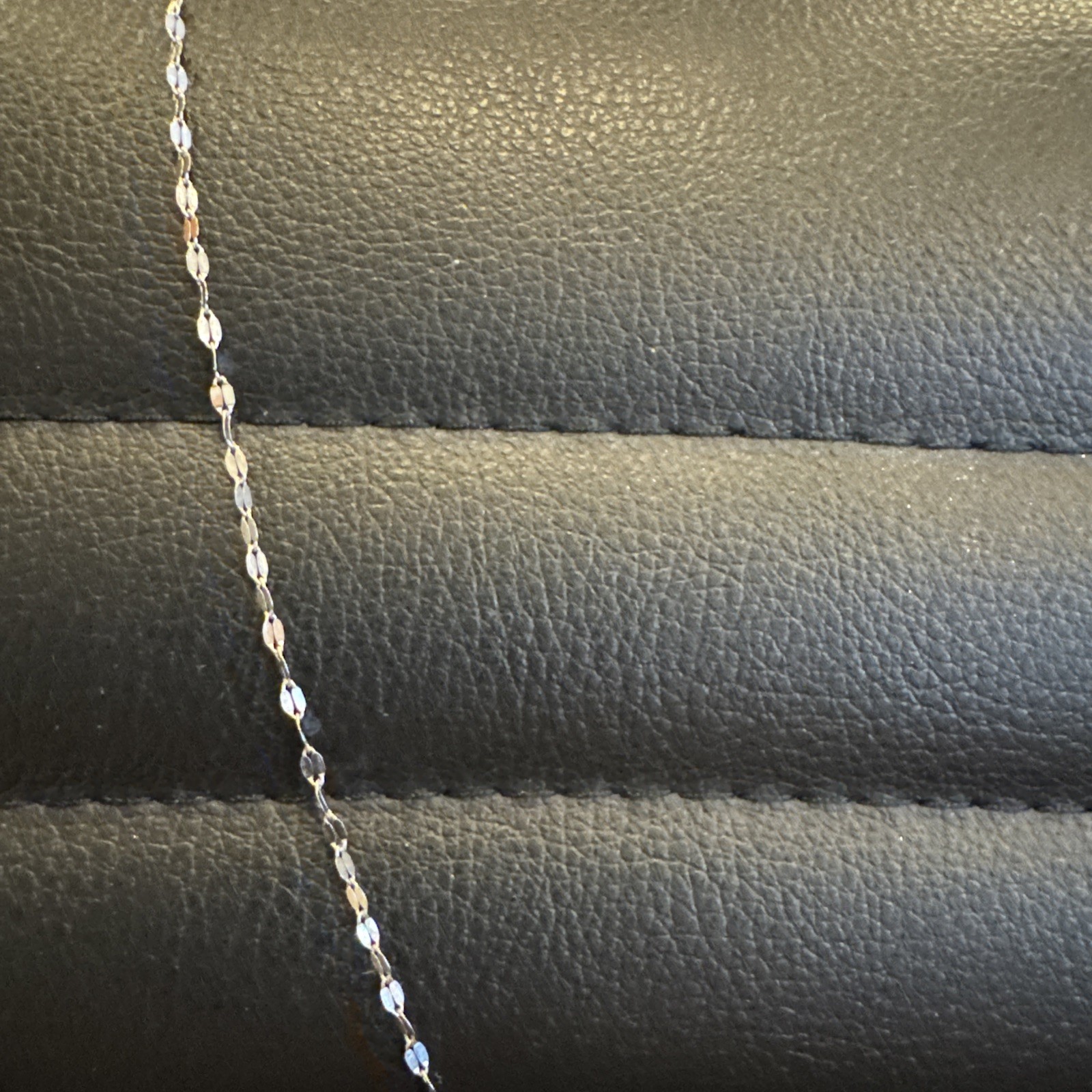 10K White Gold Necklace 20” New In Excellent Condition