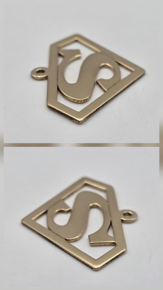 10K Yellow Gold Flat Polished Superman S Shield Logo Symbol Pendant/Charm *READ*