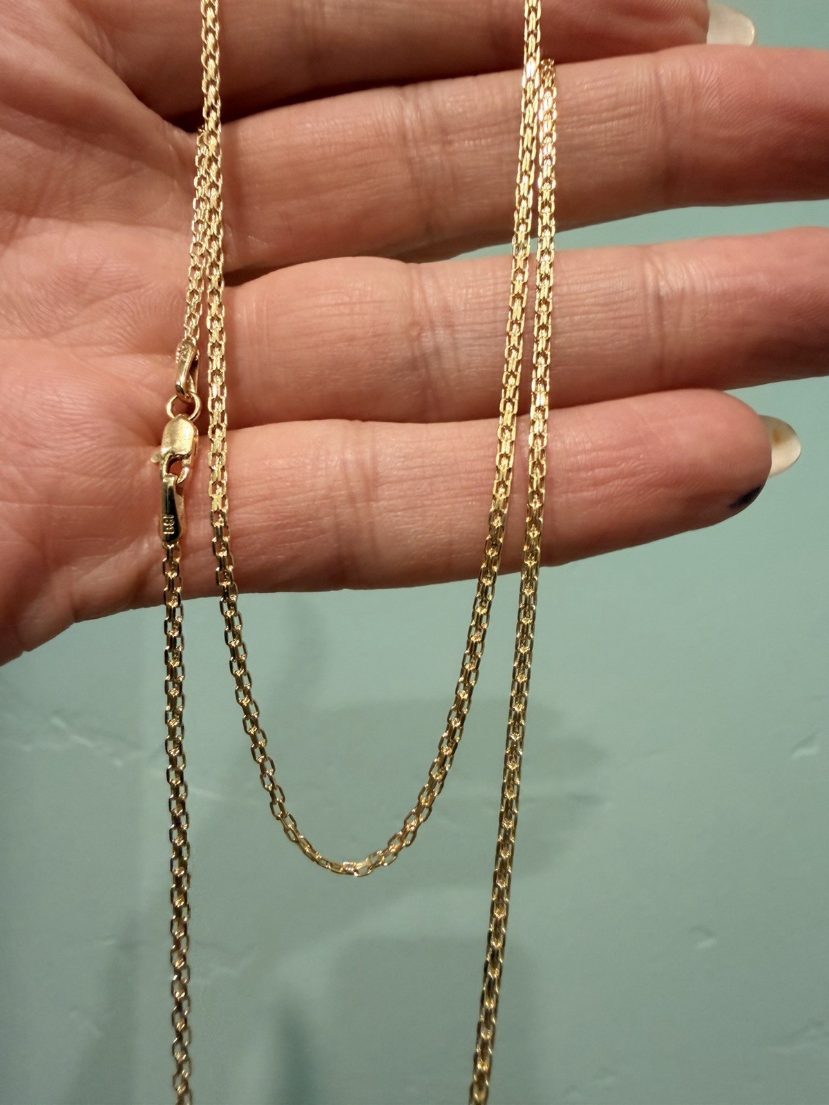 New Sparkling 10k Gold 22”, 1.6mm Bismark Link Chain