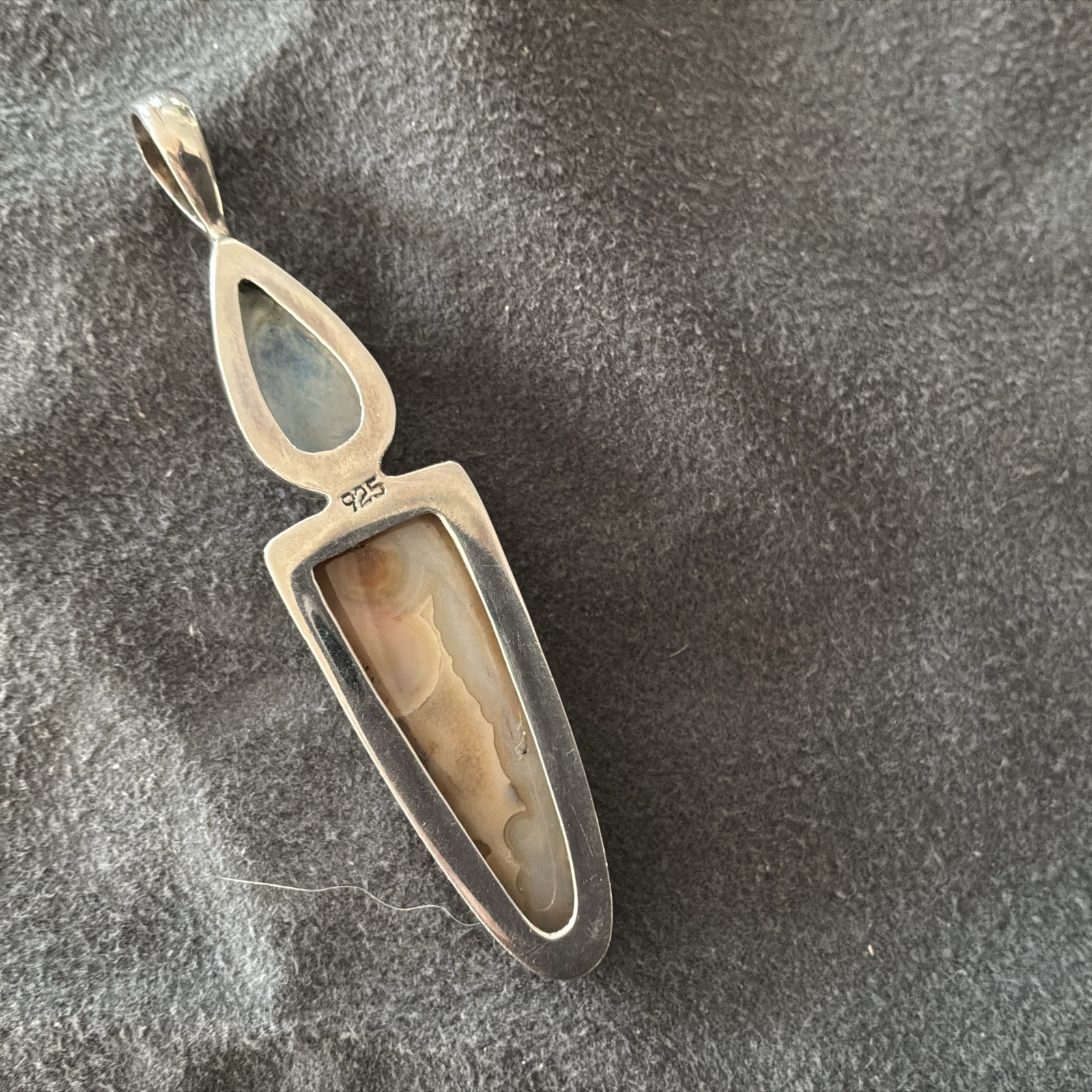 Sterling Silver 925 18in Box Chain And Moonstone Cabochon Pendent
