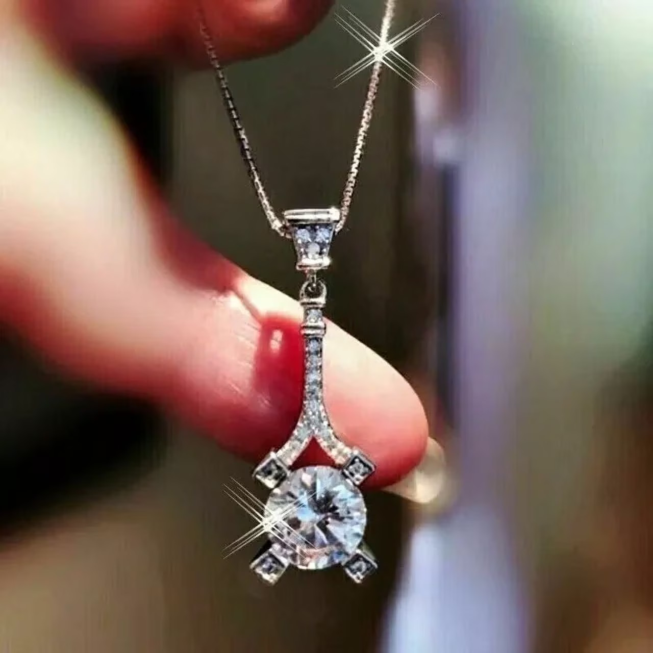 2Ct Round Cut VVSI Moissanite Women’s Pendant 14K White Gold Plated Free Chain