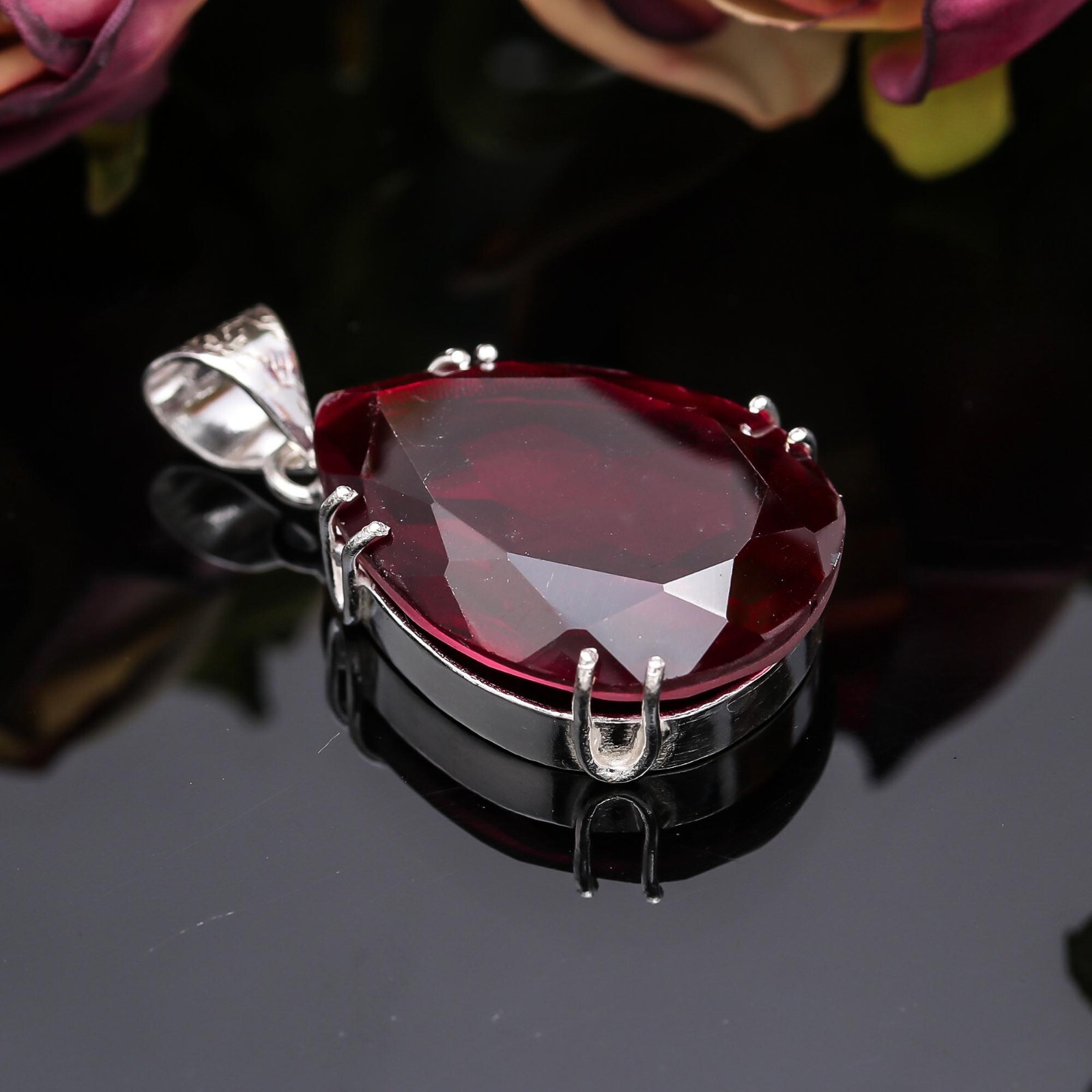 Red Garnet Gemstone Solid Pendant 925 Sterling Silver Handmade Jewlery For Gift