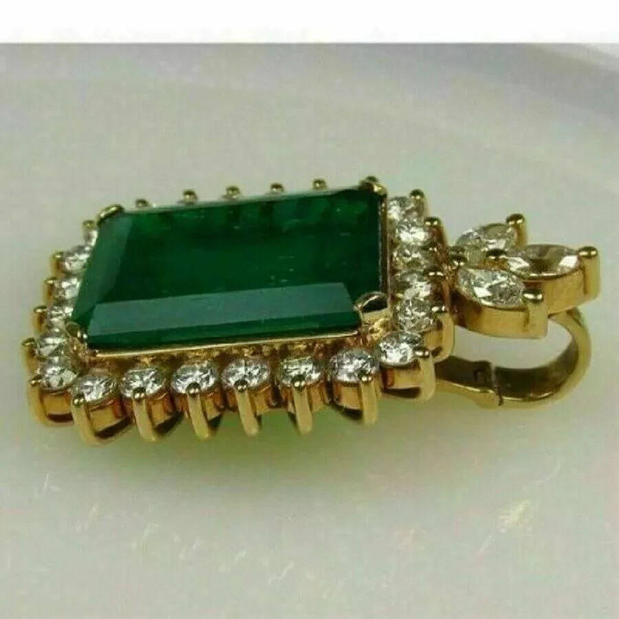 4.50Ct Emerald Cut Green Emerald Halo Diamond Pendant 14k Yellow Gold Finish