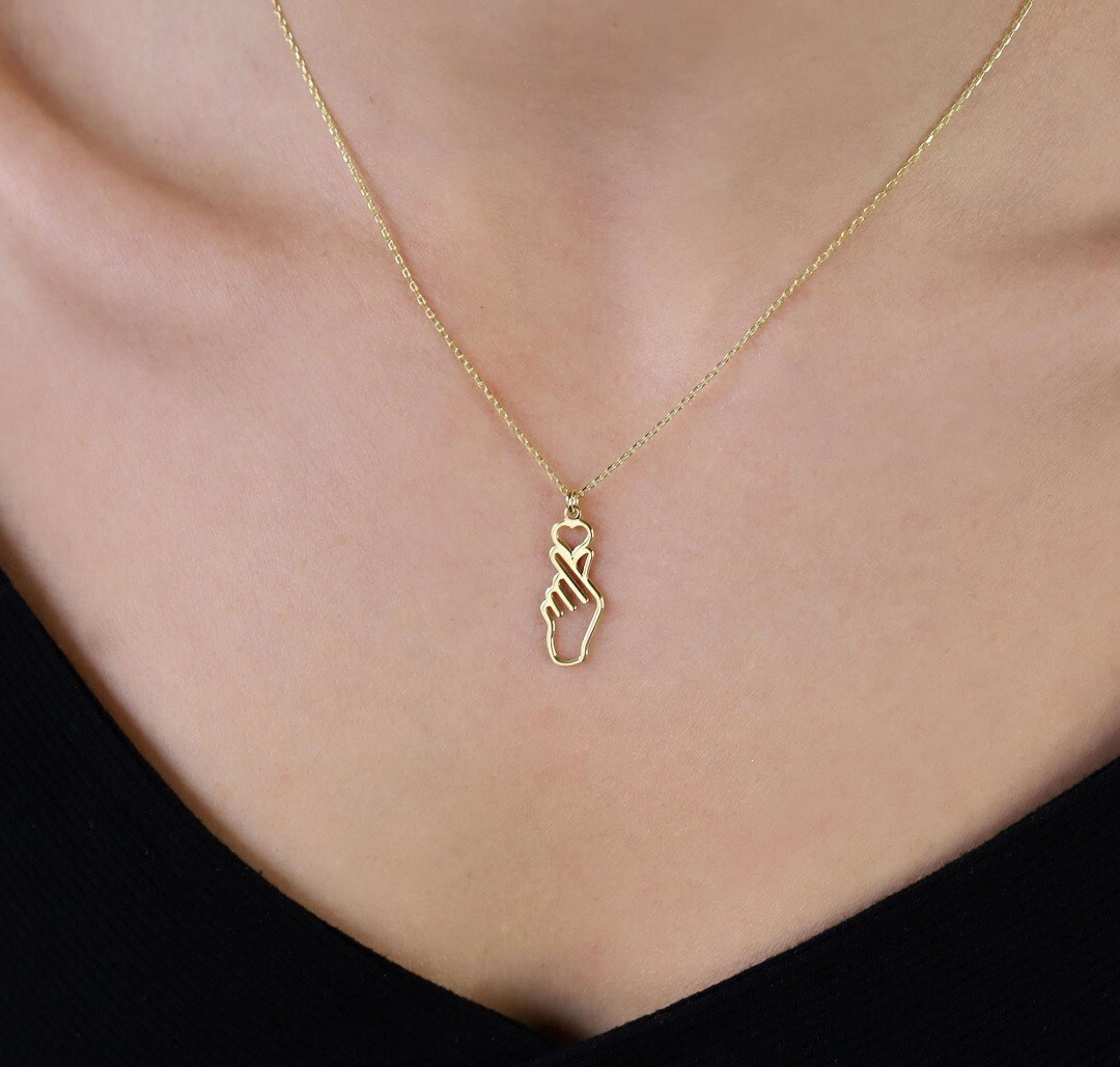 Korean Love Pendant Necklace Dainty Charm Jewelry For Women Bridesmaid Gifts