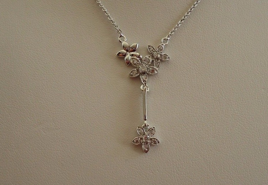 925 STERLING SILVER FLOWER DANGLING PENDANT NECKLACE W/ .75 CT ACCENTS/18”CHAIN