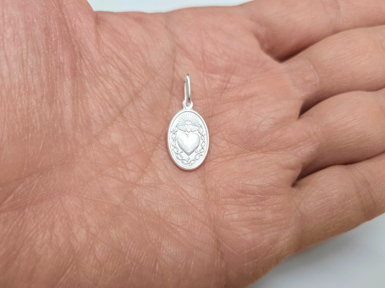 925 Sterling Silver Oval Sacred Heart of Jesus Pendant 5/8 (16mm) Inch Tall