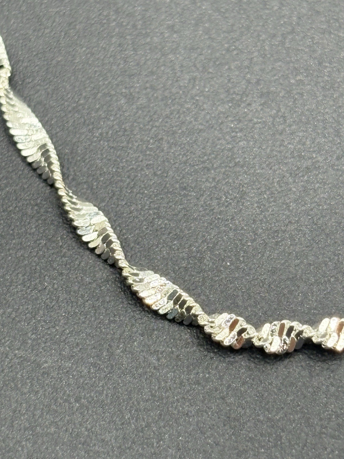 18″ Sterling Silver Sparkle Singapore Chain Necklace 925 B16