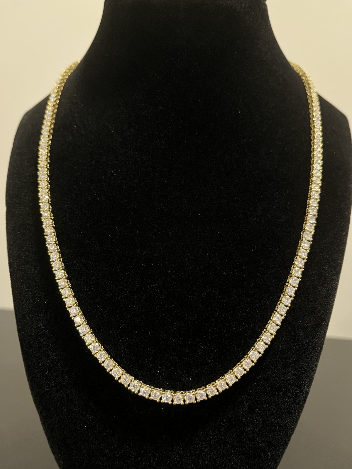 3mm Flawless D Color Moissanite Tennis Necklace Set In 18k Yellow Gold (20 Inch)