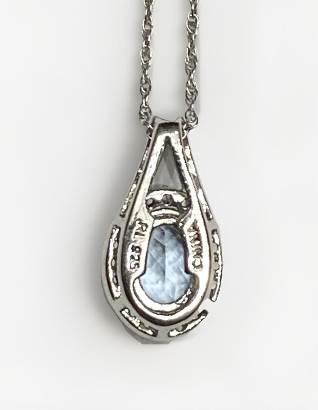 Fine Sterling Silver Chain Necklace & Blue Surrounded by White Topaz 17-1/2″