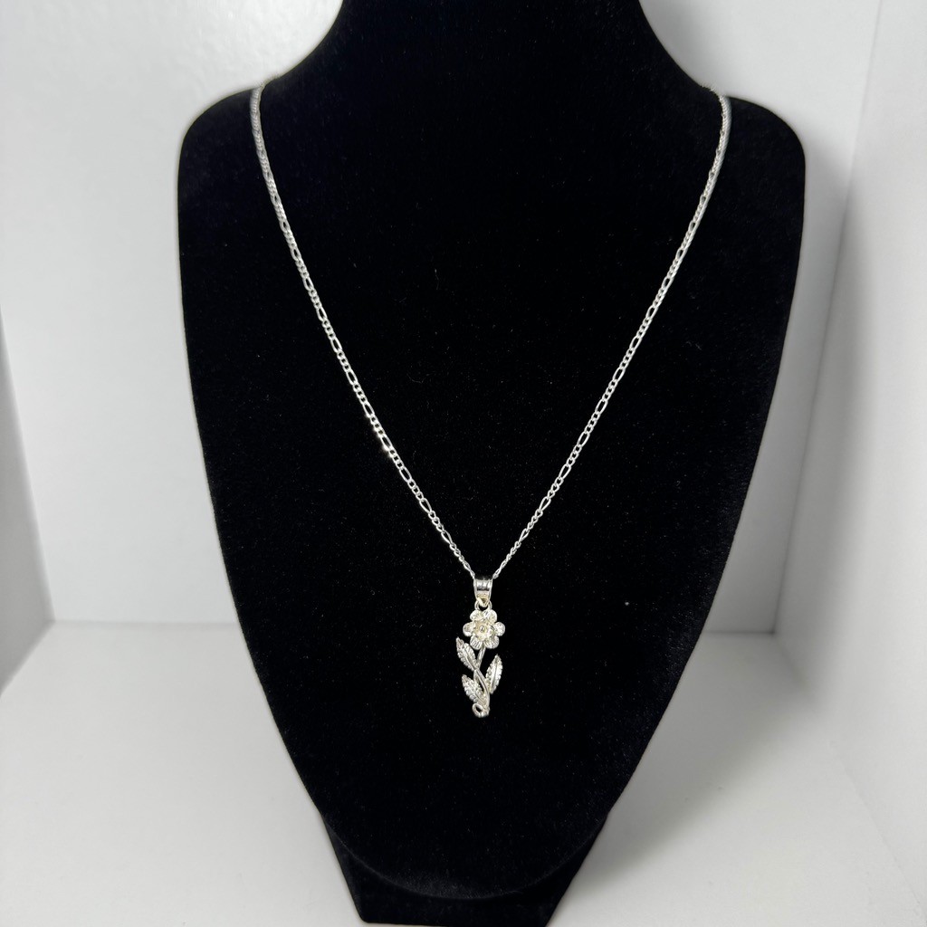 Sterling Silver Flower Pendant Necklace 20 Inch Figaro Chain 925 Italy