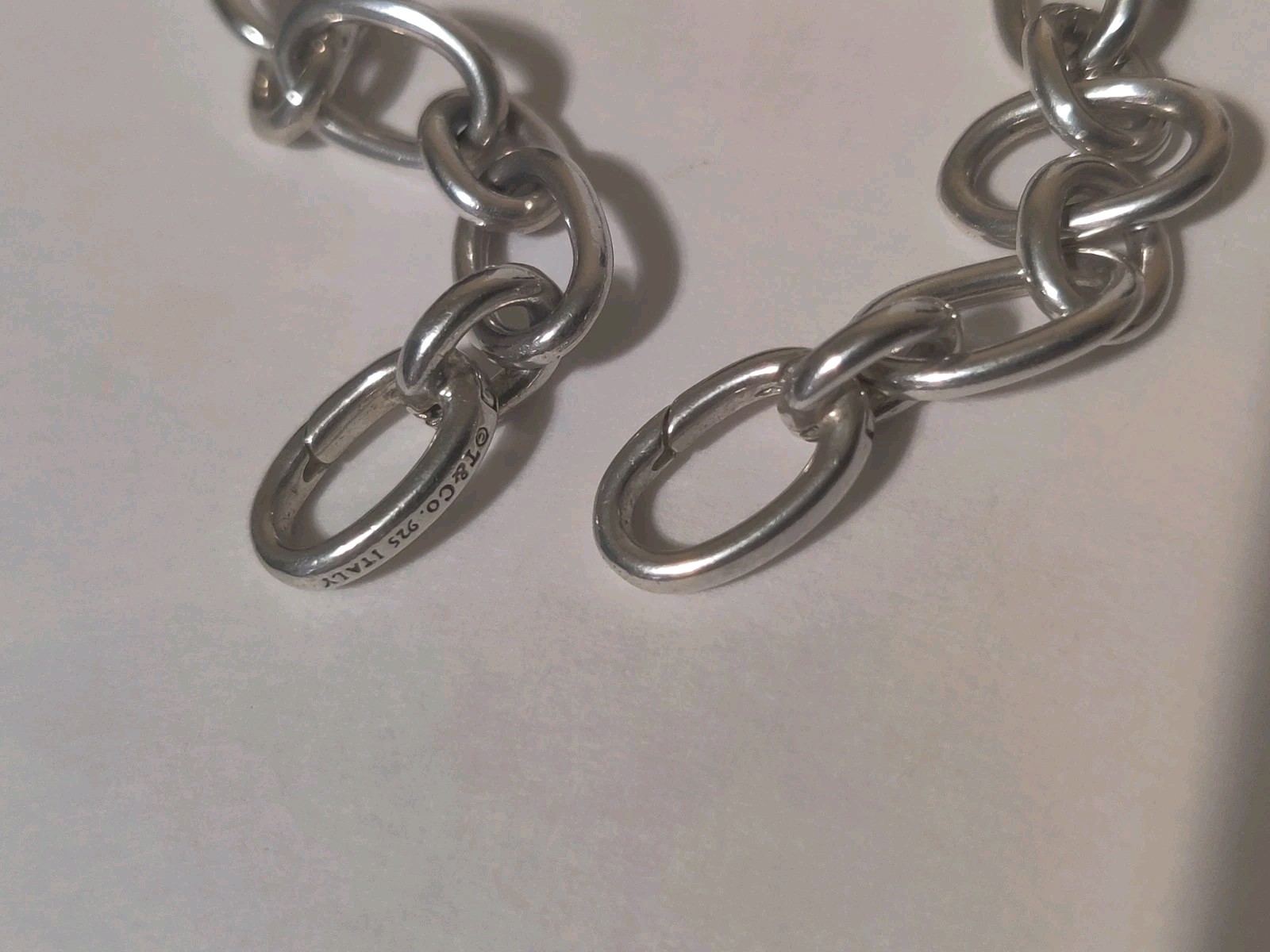 Tiffany & Co Italy Oval Link Clasping Ends Necklace Silver 925 W Box 18 inch