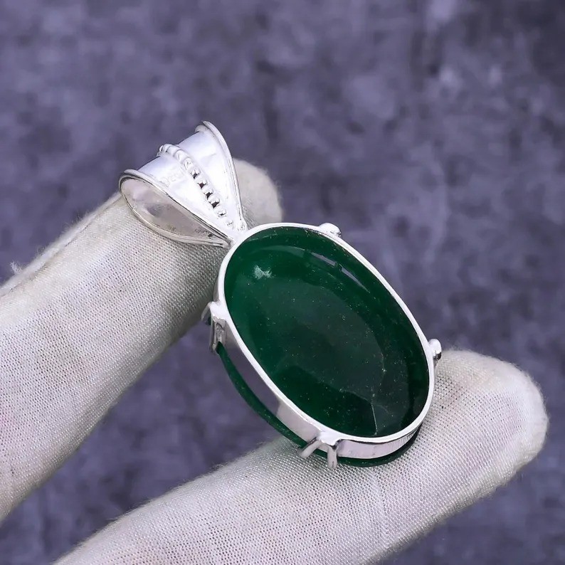 Emerald Oval Gemstone Pendant 925 Sterling Silver Handmade Jewelry For Gift
