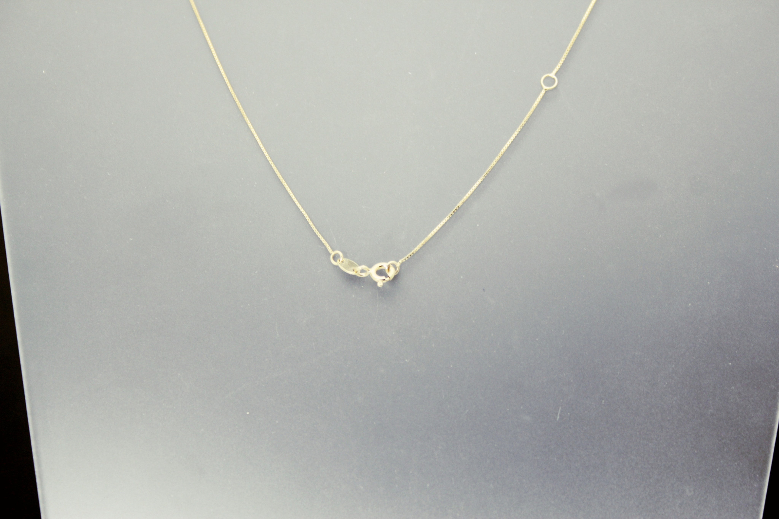 10K Yellow Gold Double Ring Pendant On 18″ Thin Box Chain 1.4 Grams (NEC5060)