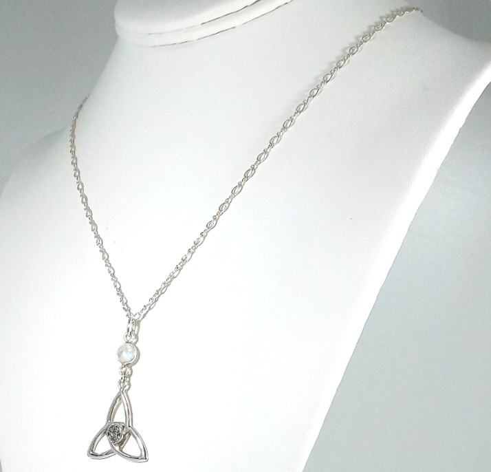 Vintage 925 Sterling Silver Wiccan Rainbow Moonstone Triquetra Pentacle Necklace