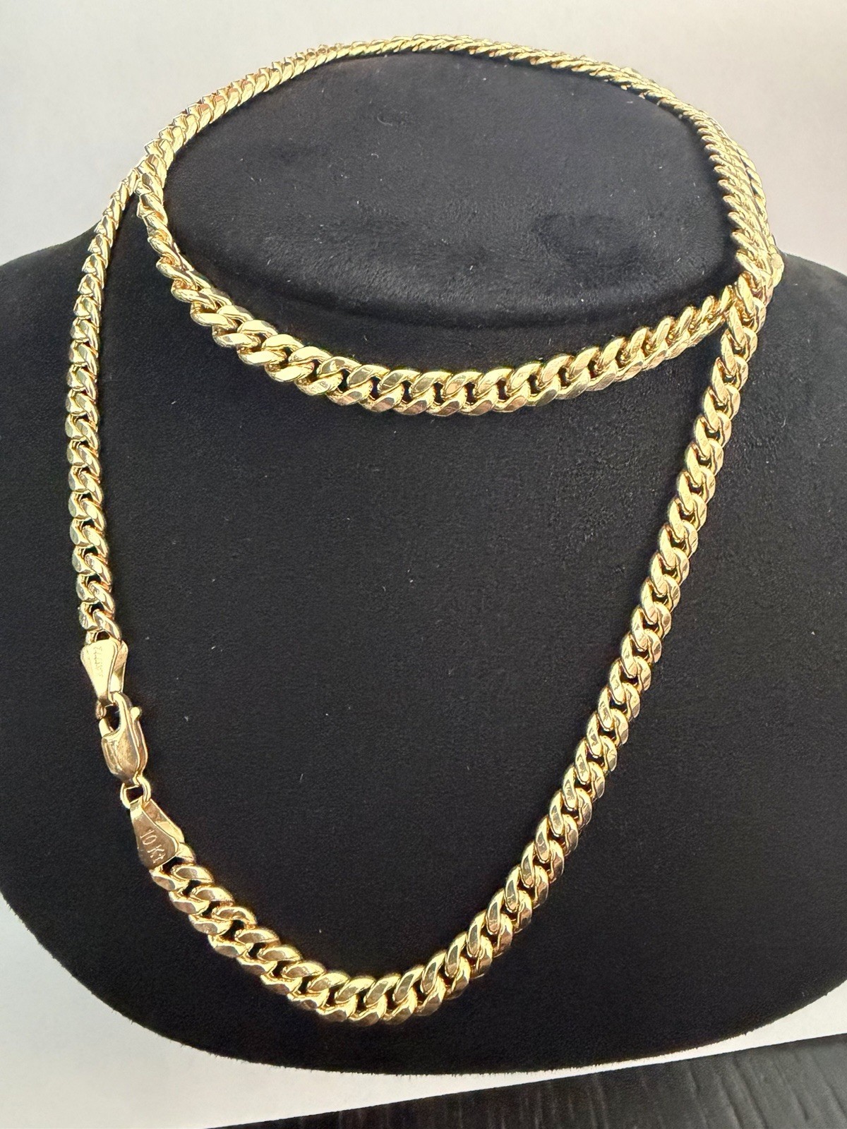 10K Solid Yellow Gold Cuban Link Chain Necklace 22”…Excellent
