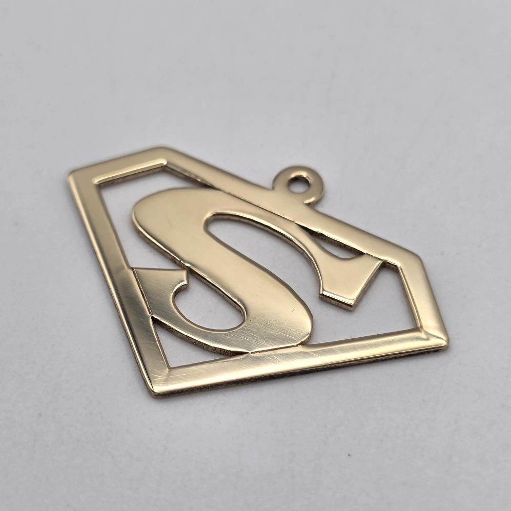 10K Yellow Gold Flat Polished Superman S Shield Logo Symbol Pendant/Charm *READ*