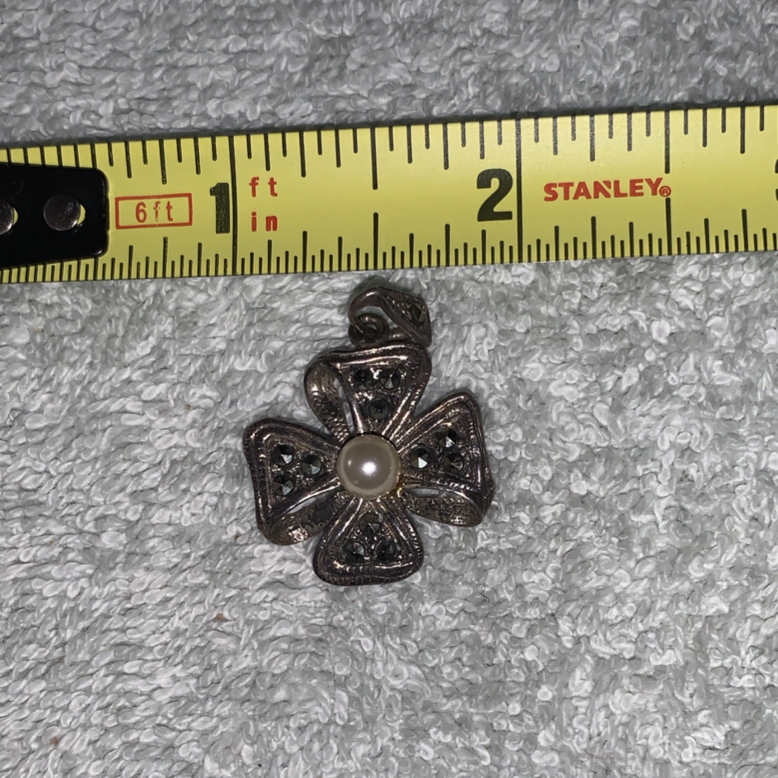 VTG 925 Sterling Silver Charm Pendant Clover with White Round Pearl Center