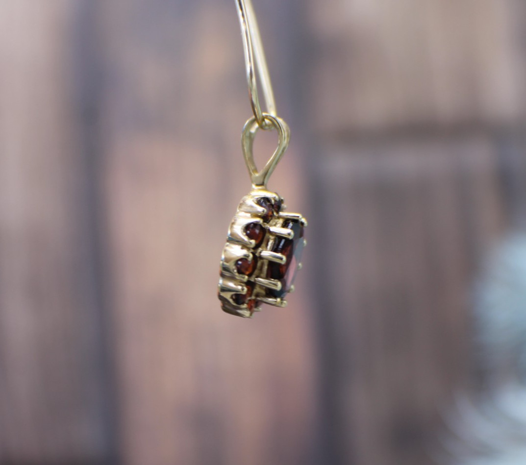 Solid 14K Yellow Gold Oval cut Red Garnet Cluster January Birthstone Pendant