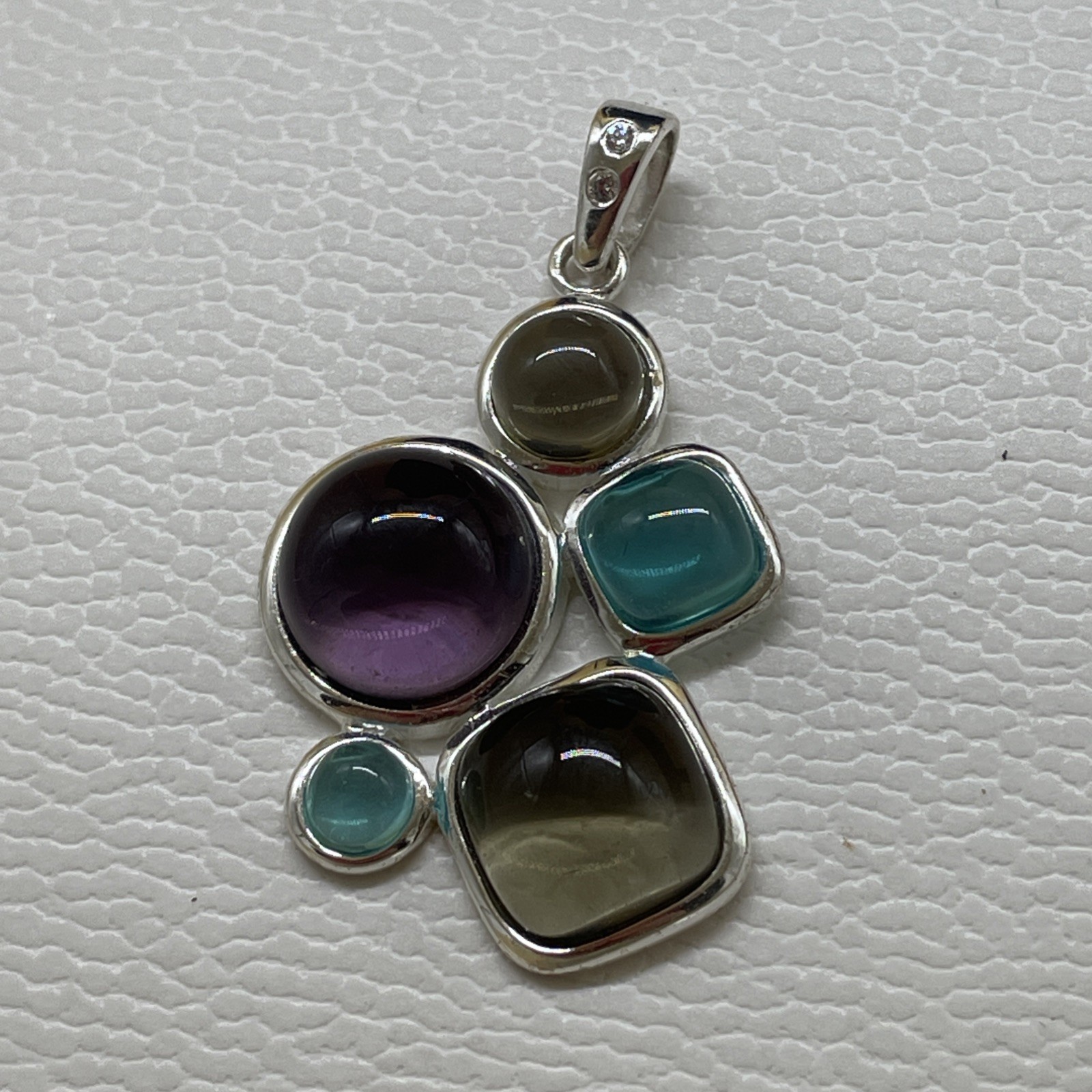 Stylish 925 Sterling Semi Precious Geometric Pendant W/Gemstones!