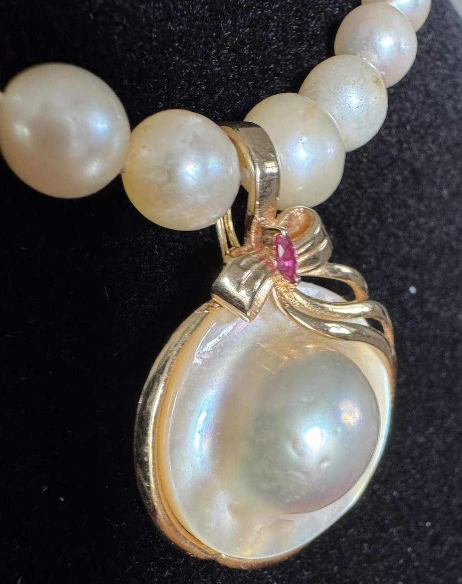 14k YG Blister Pearl, Bow, Ribbon and Ruby Enhancer Pendant 7.25 grams