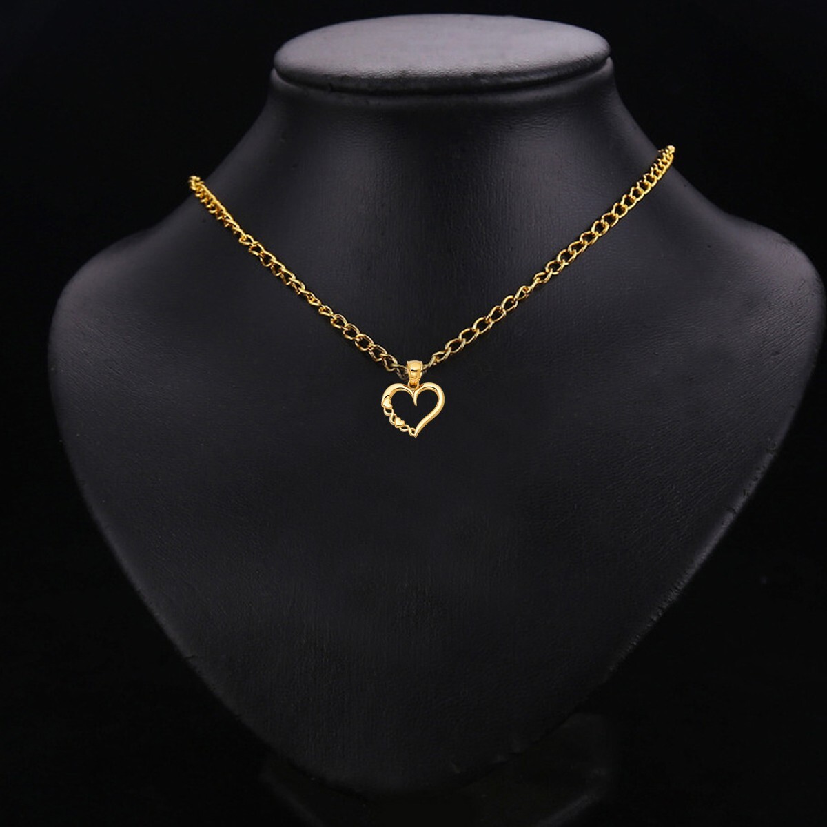 Gold 14K Yellow Gold Heart Pendant