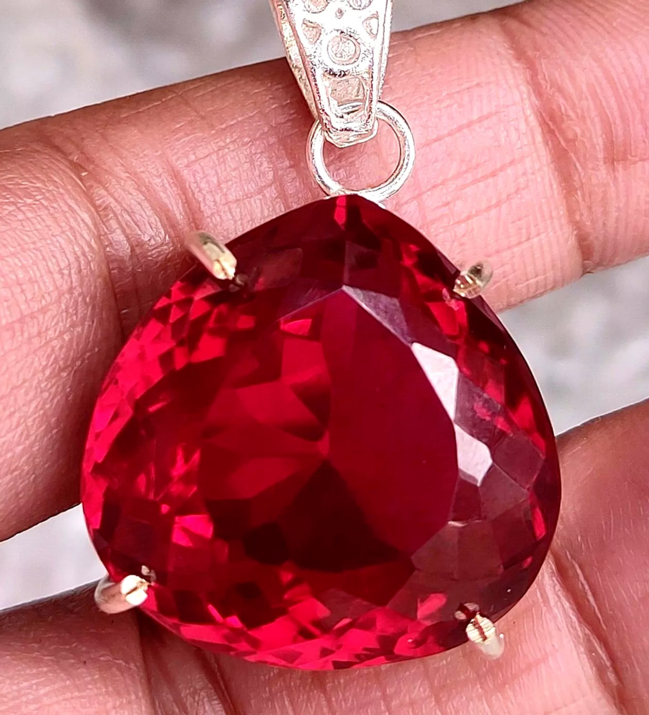 Certified 72.05 Ct Natural Red Red Ruby 925 Solid Silver Pendant Loose Gemstone