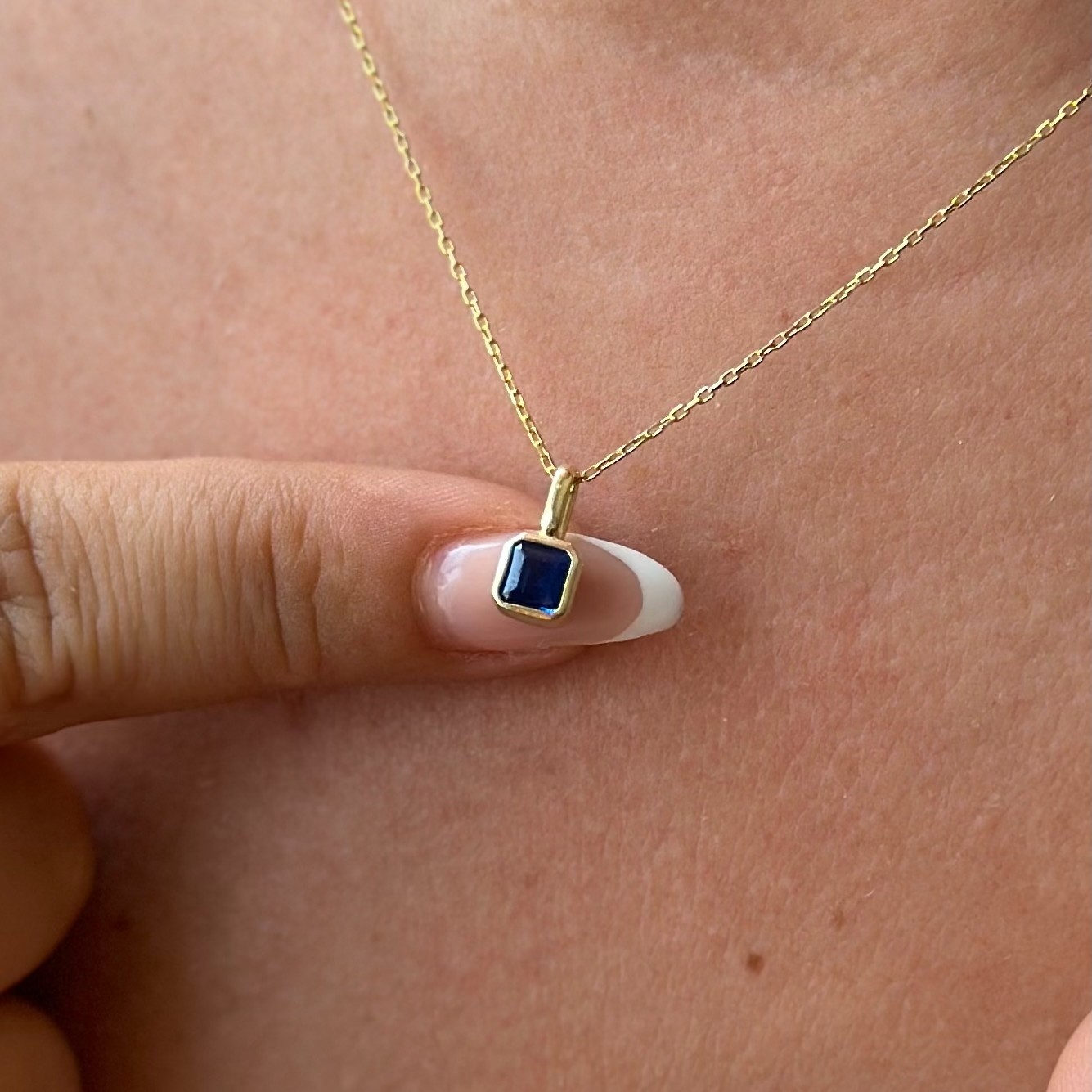 14k Gold Handmade Lab-Created Princess Cut Sapphire Gemstone Pendant Necklace