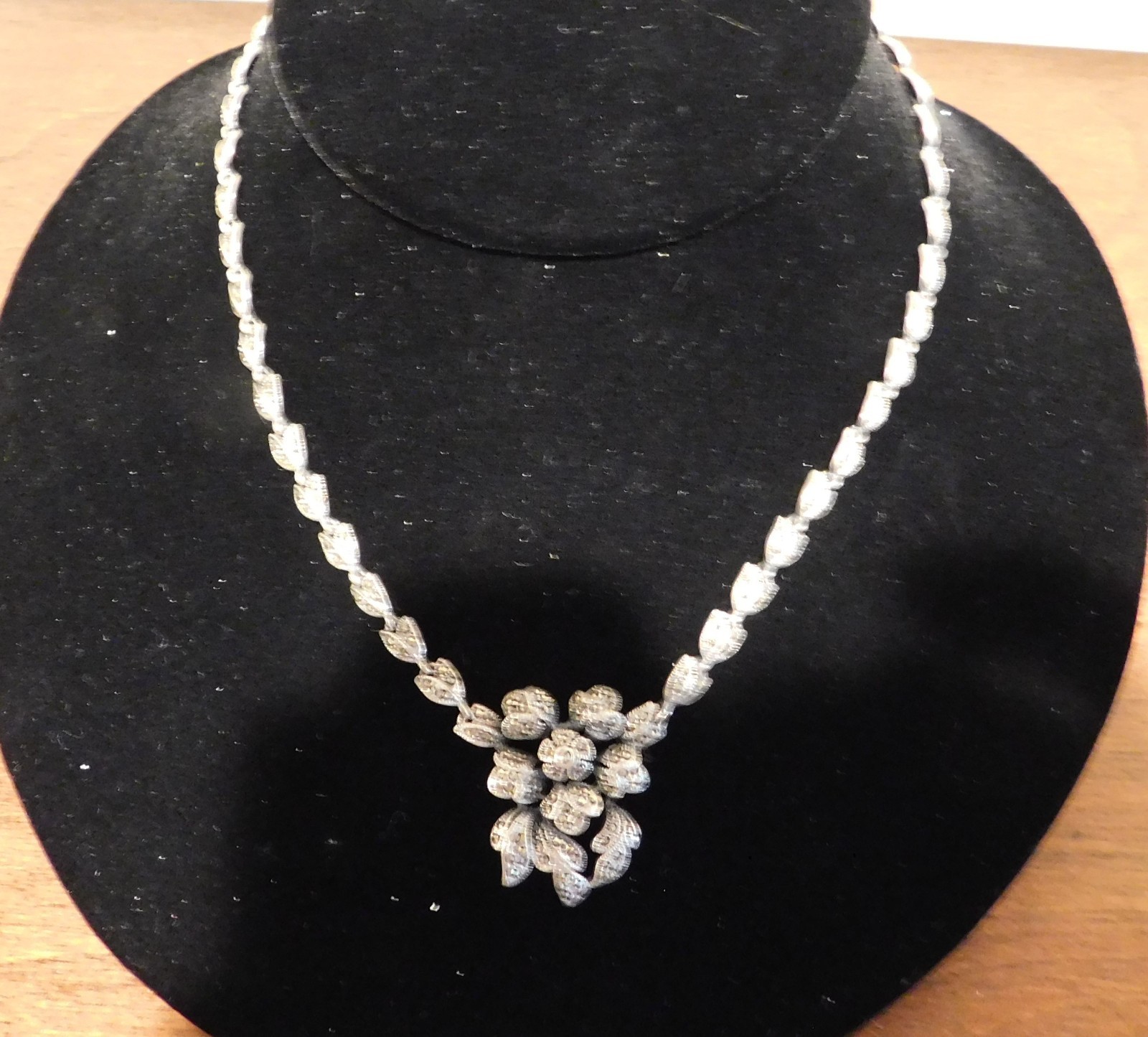 16 inch Silver Marcasite Necklace with Flowers and Leaves