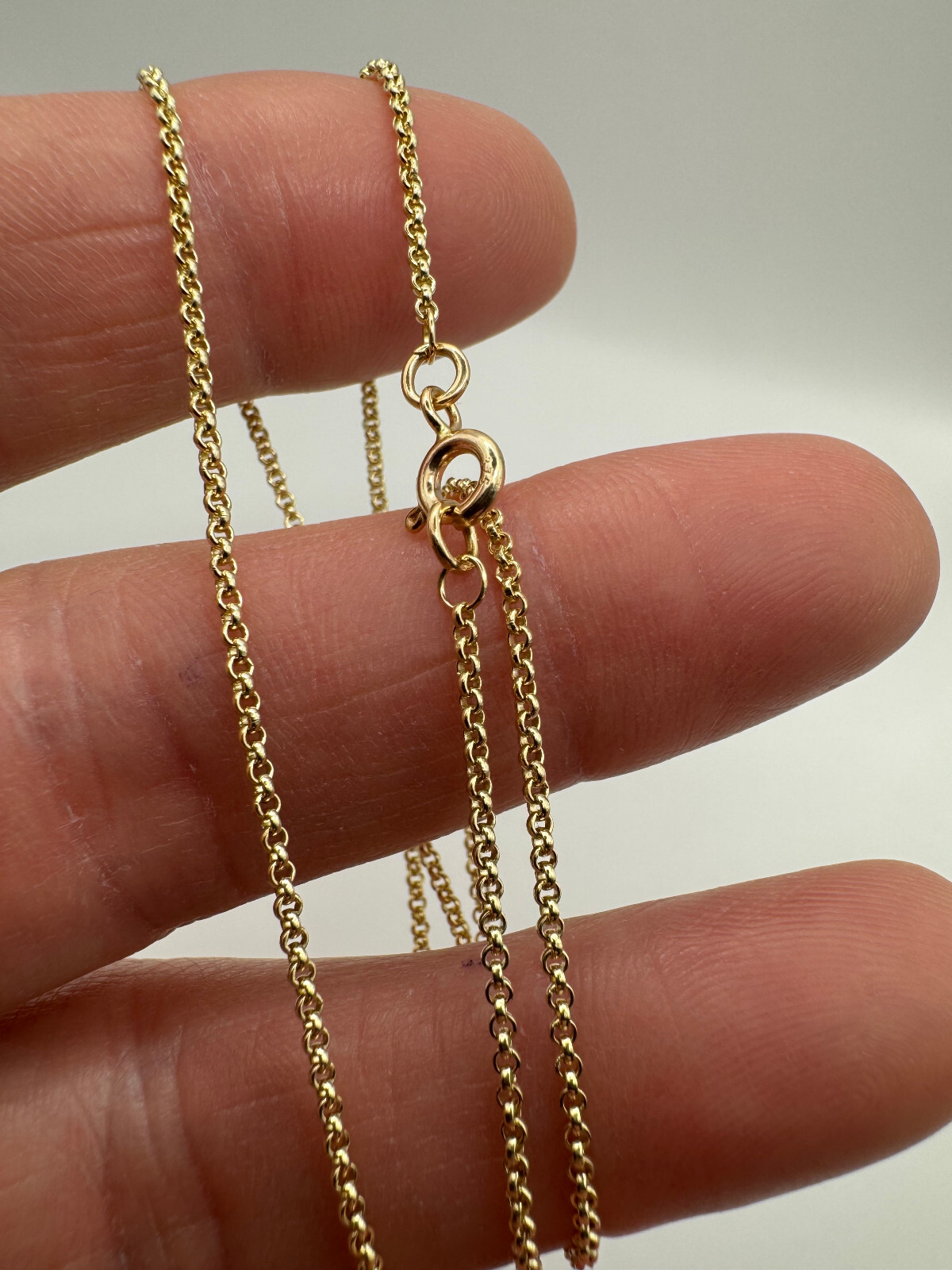9ct Yellow Gold Solid 1.6mm Belcher Round Chain 16″ / 40cm (GBBC)