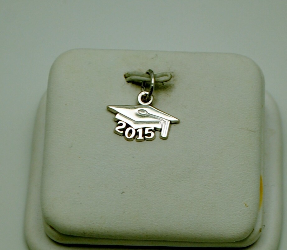 STERLING SILVER “2015” GRADUATION CAP PENDANT CHARM #FMN056