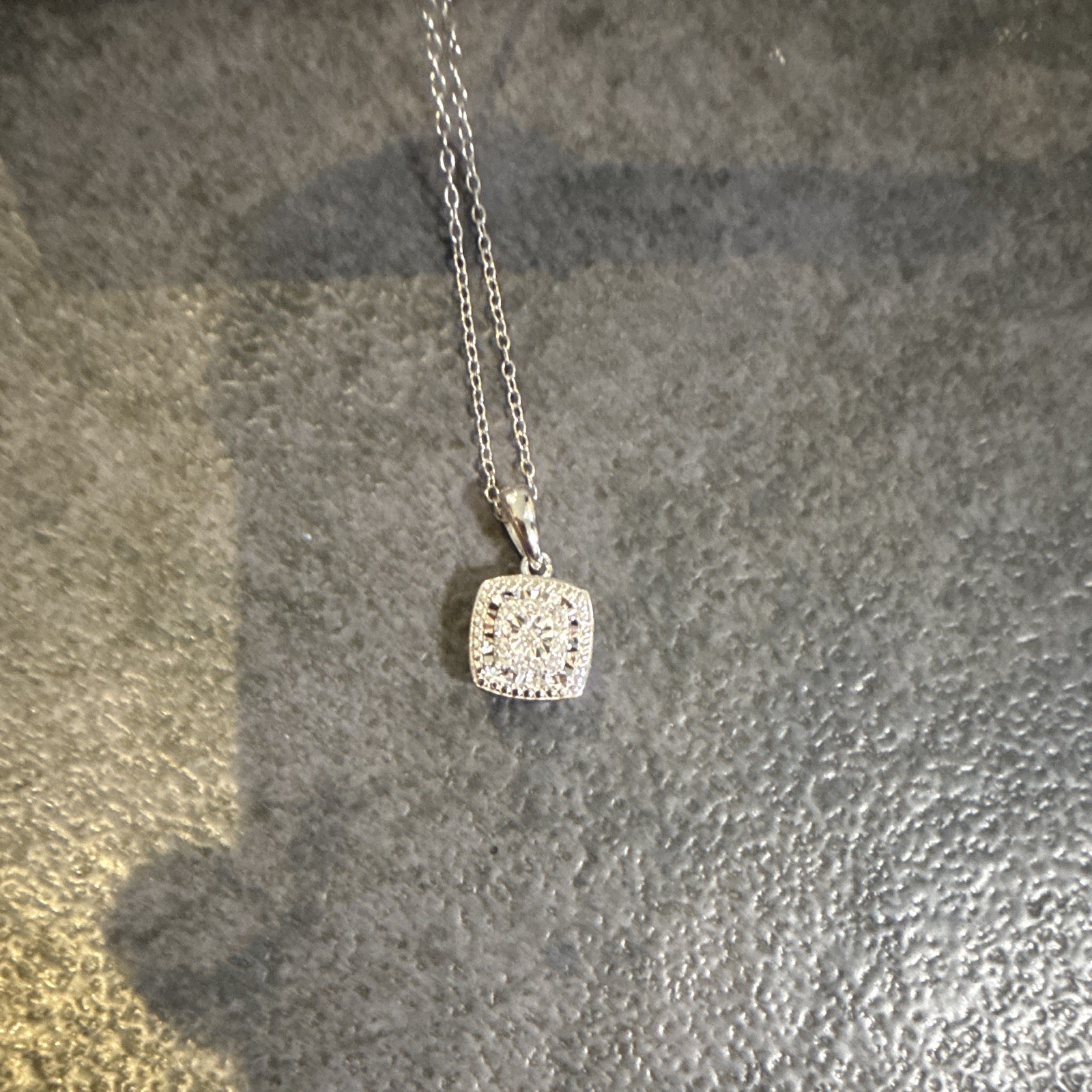 925 Sterling Silver 0.10ctw Pavé Diamond Square Pendant Cable Chain Necklace