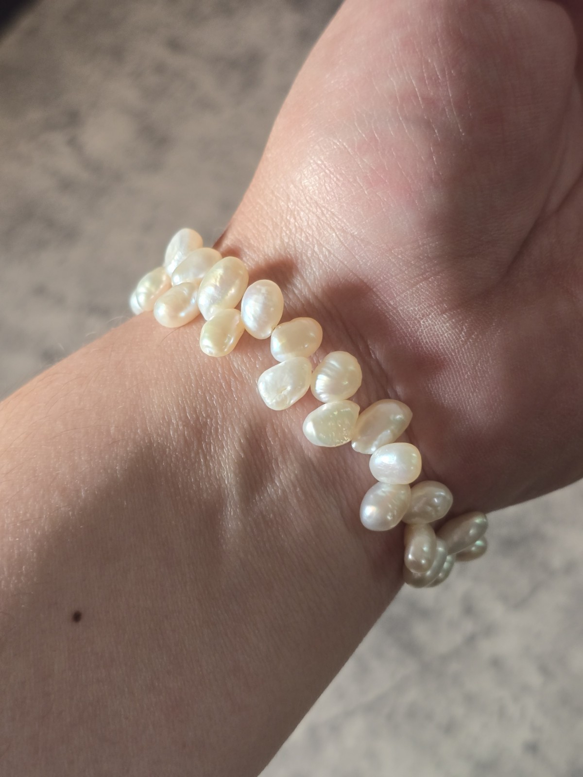 Natural Cream/Ivory Freshwater Cultured Rice Pearl Bracelet Stretch No Clasp Vtg