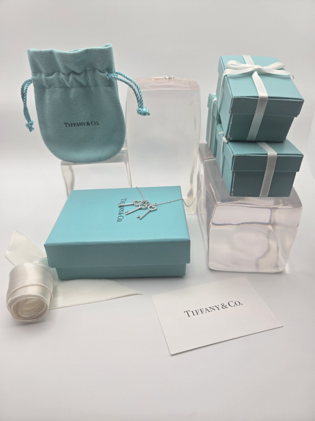 Vintage Tiffany & Co. 3 Key Pendant on 16″ Necklace in Sterling Silver Box Pouch