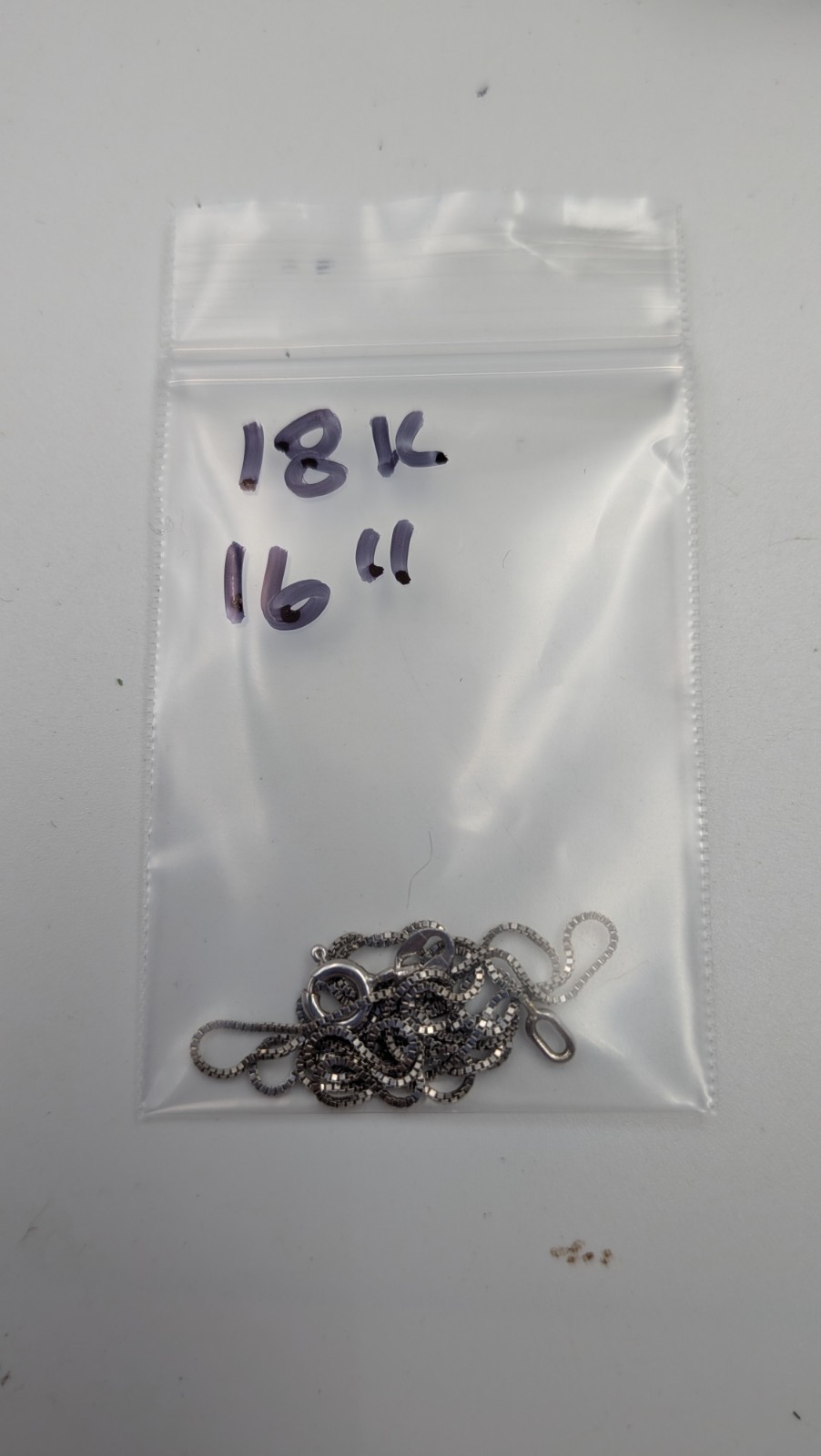 750 18k White Gold Arezzo Thin 0.5mm Italy 16″ Box Chain Necklace 1.2 Grams