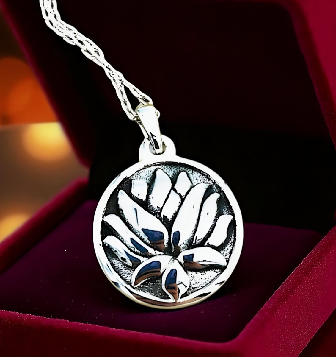 925 Sterling Silver Lotus Flower Lightweight Pendant, Chain Sold Separately 1401