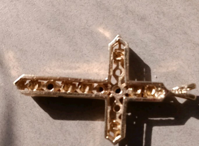 14k stone cross , not scrap