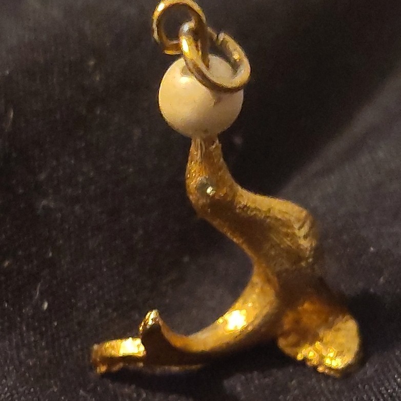Gold Tone Seal/Sea Lion Animal Charm Pendant 18k Yellow Gold White Pearl