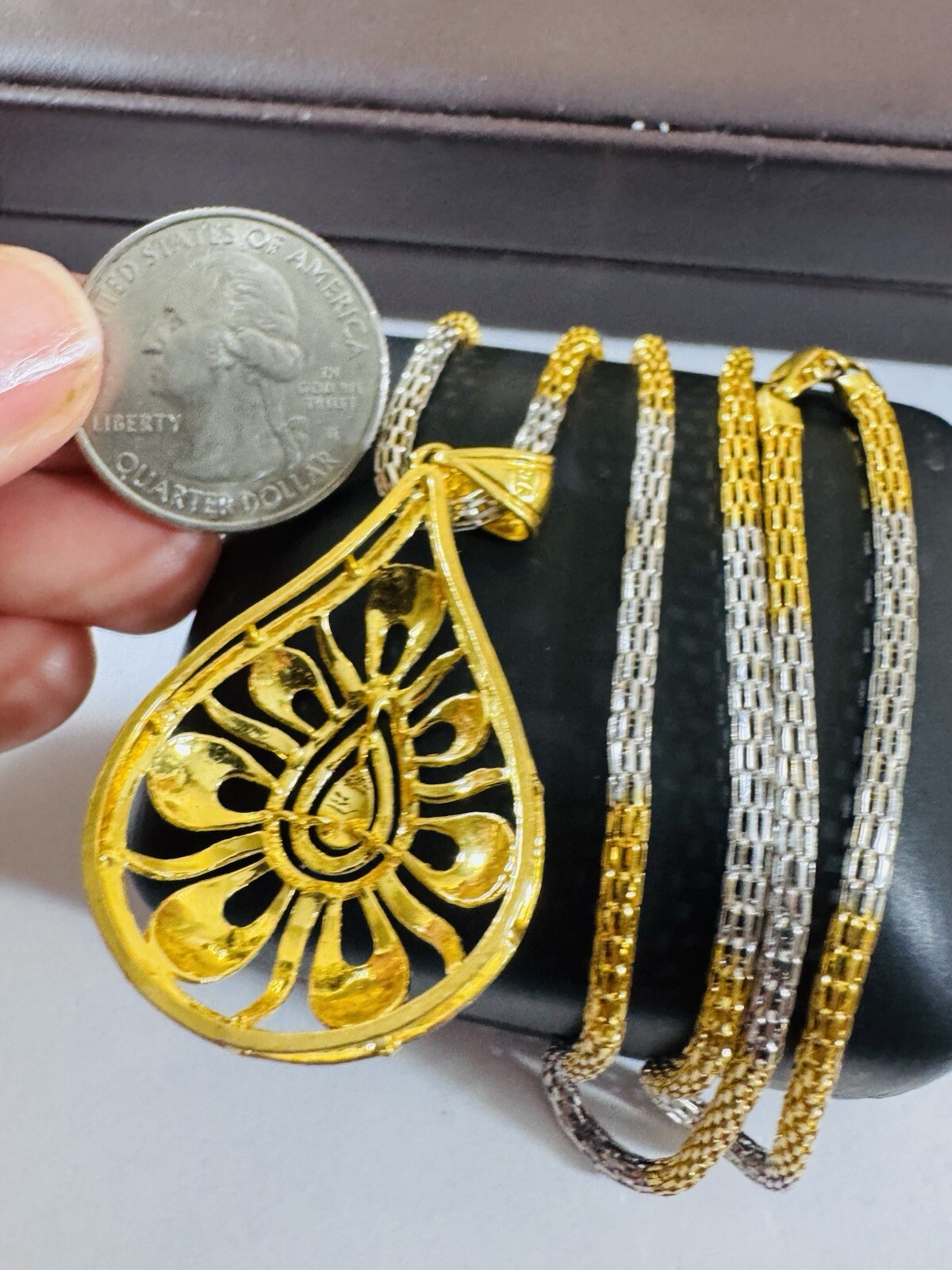 22K 916 Real Gold 21.5”/22” long Teardrop Necklace 16.8g 3.mm Womens