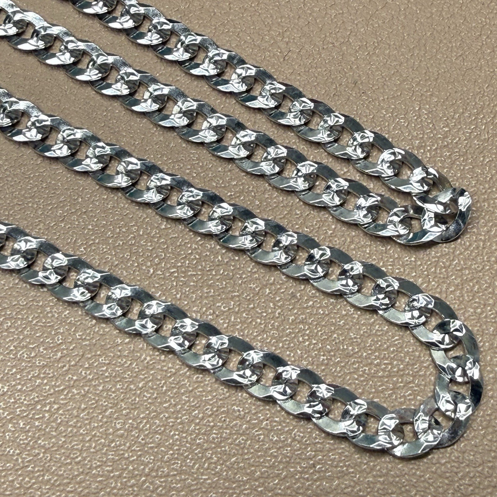 Sterling Silver Diamond-Cut Curb Chain Necklace .925 Italy 24” 4mm