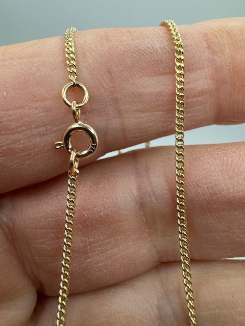 9ct Yellow Gold 1.6mm Curb Link Necklace Chain Length 20″ / 50cm (AG18C)