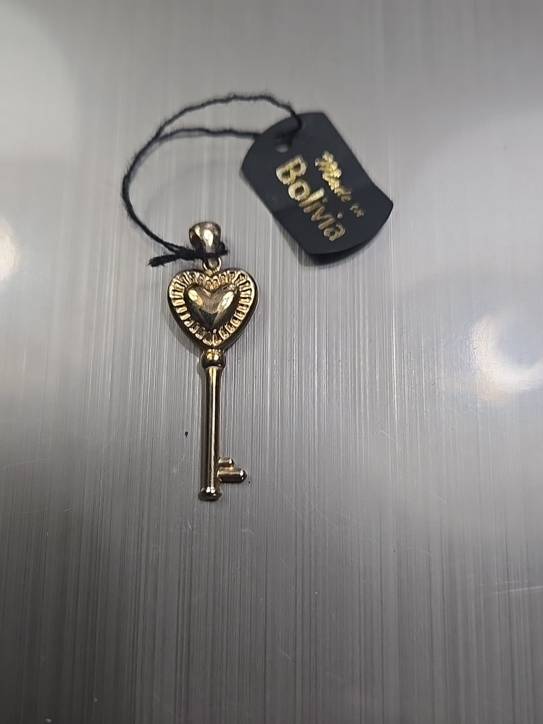 14K YELLOW GOLD NWT NEW KEY TO MY HEART PUFFY PENDANT JACMEL MAURITIUS