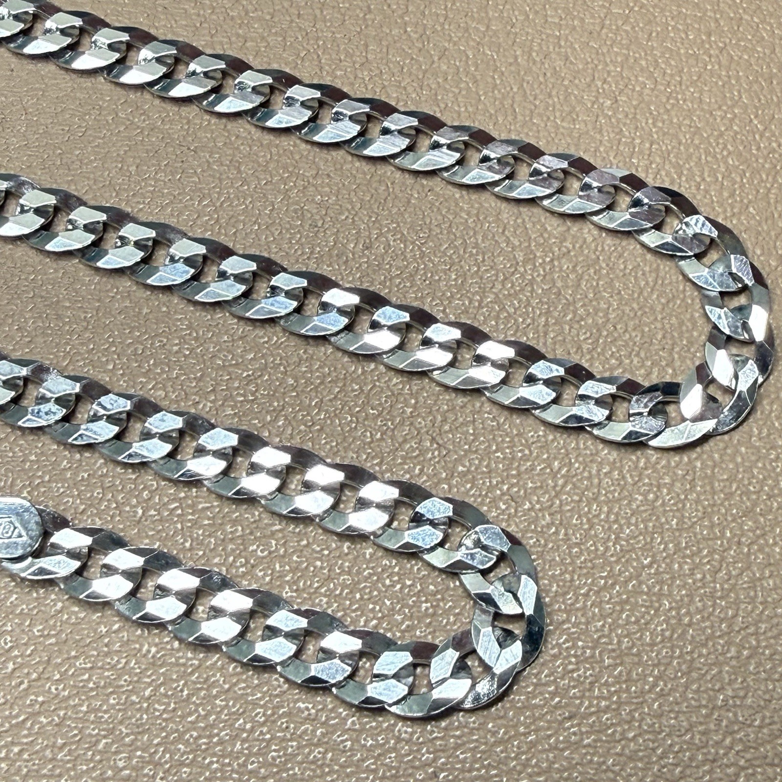 Sterling Silver Diamond-Cut Curb Chain Necklace .925 Italy 24” 4mm
