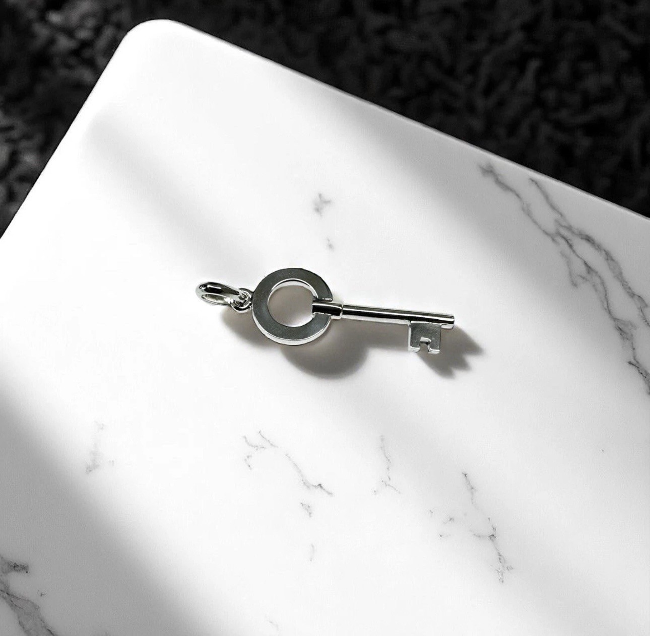 Silver 925 Key Pendant Round ( Could Be Rose Or Yellow Plated)