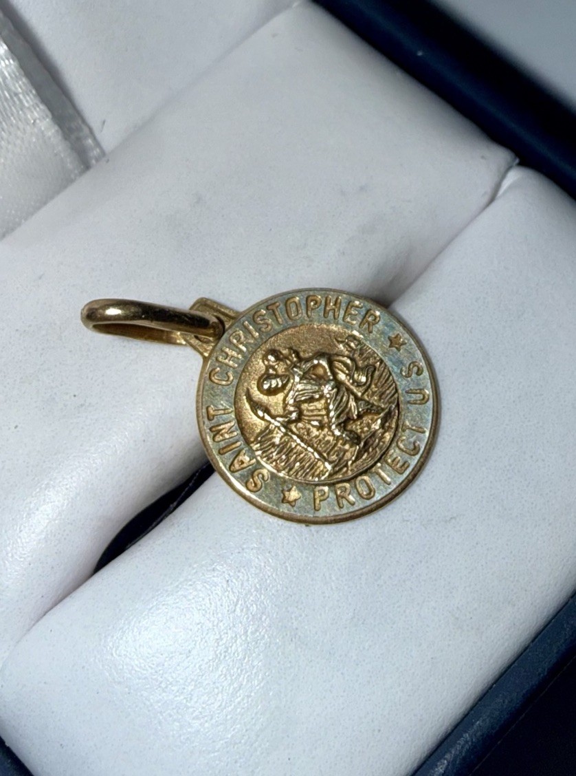 ESTATE Solid 14K Gold Saint Christopher Religious Circle Pendant ITALY