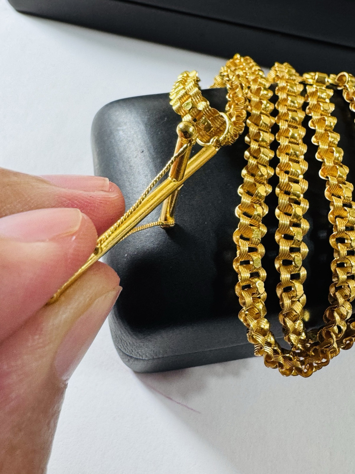 22K 916 22C Fine Real Gold 17.5”/18 inch Cross Necklace 21.7g 6mm