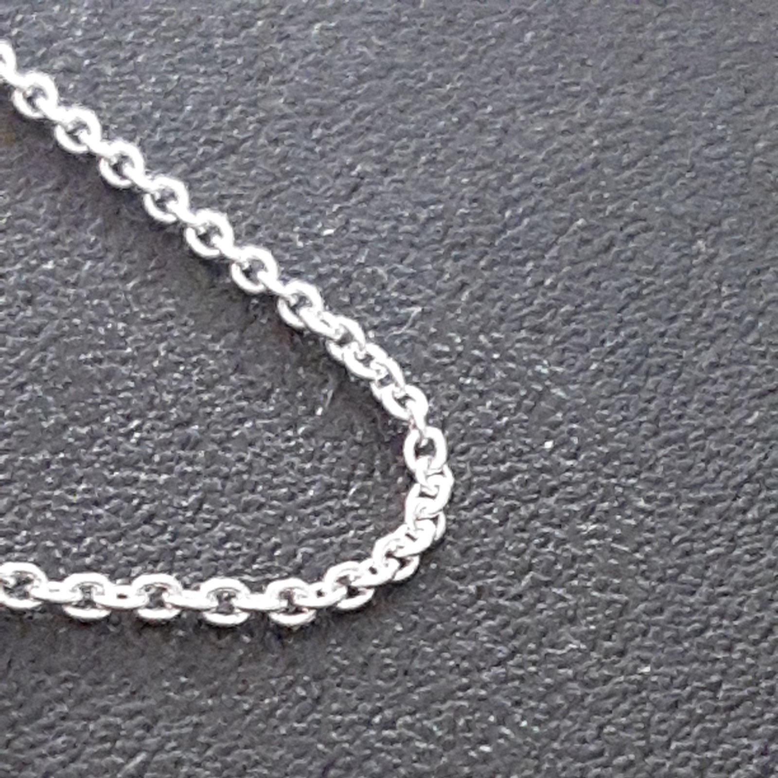 AVON ~ BEAUTIFUL .925 Sterling Silver CZ “ANGEL” Necklace ~ 18 in